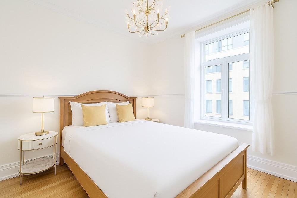 Hotel Charles-Alexandre - Par Aneyro