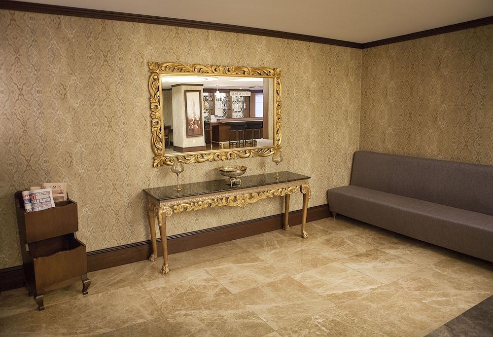 Bilek Istanbul Hotel