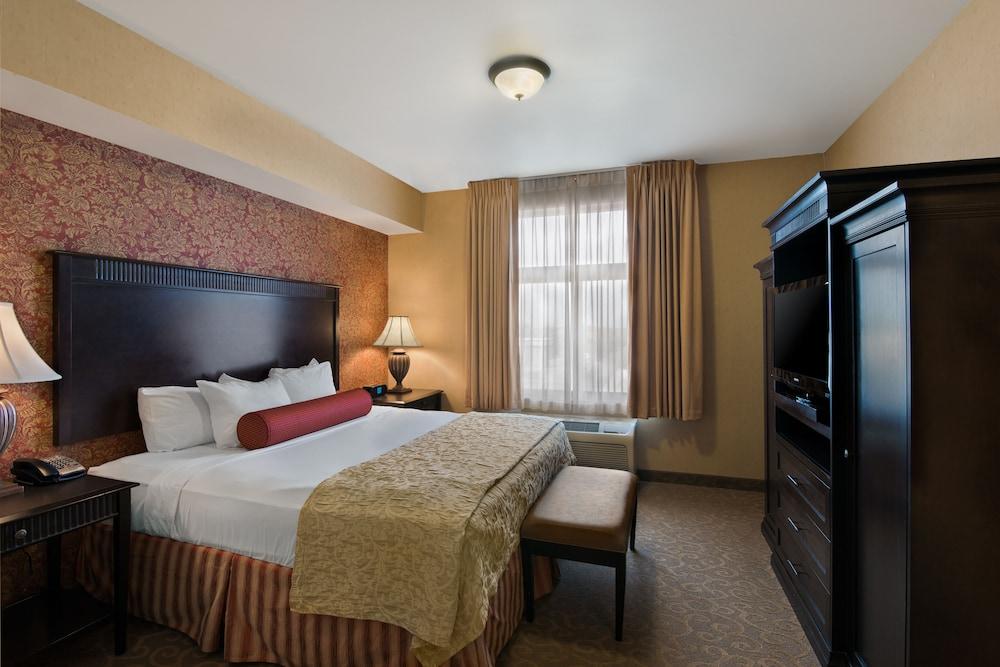 Oxford Suites Boise