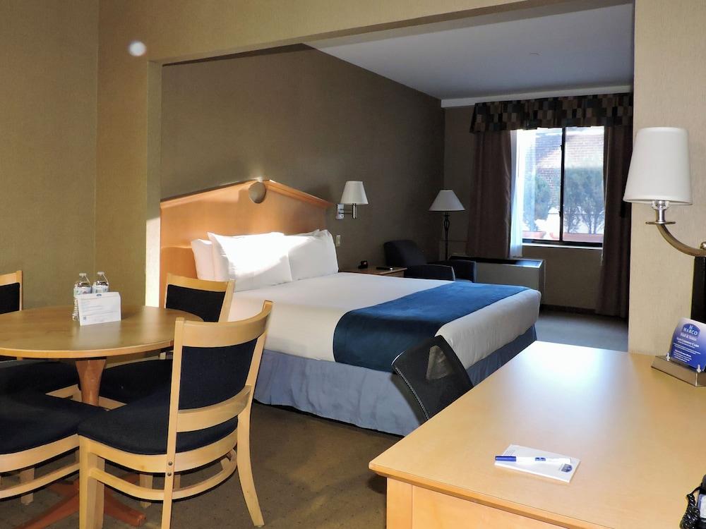 Marco LaGuardia Hotel