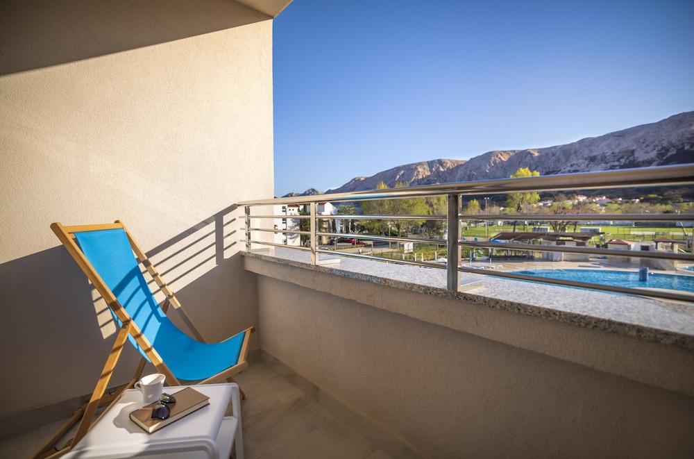 Sunny Baška Hotel by Valamar, ex Corinthia