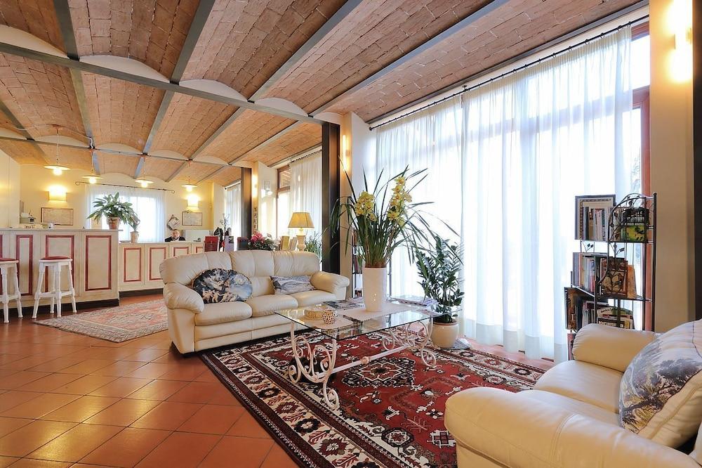 Il Borgo Di Villa Castelletti