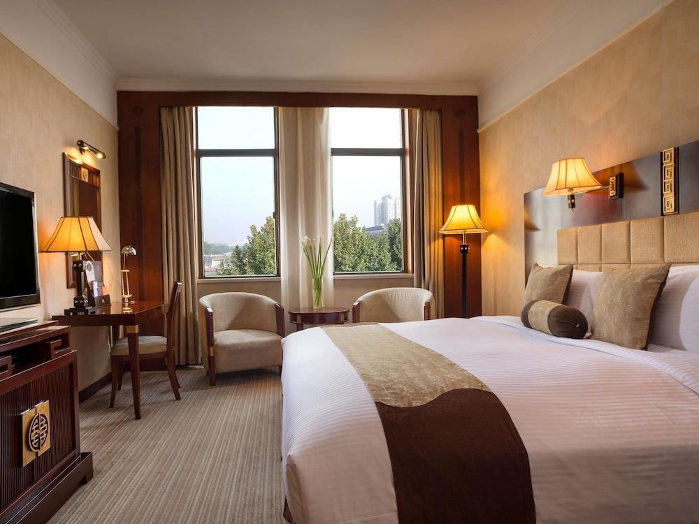 Grand Mercure Xian Renmin Square