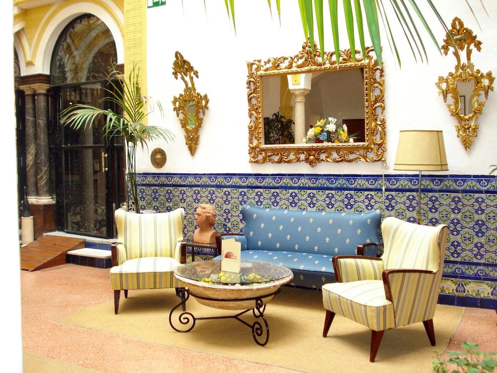 Hotel Abanico Casa Palacio