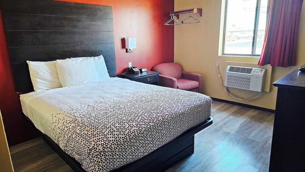 Budgetel Inn and Suites