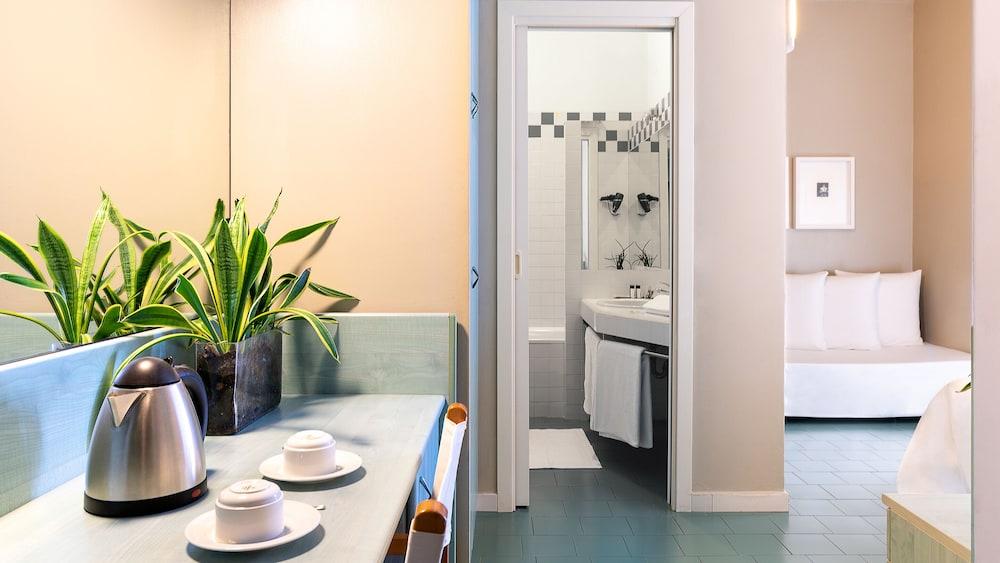 Victoria Palace Hotel