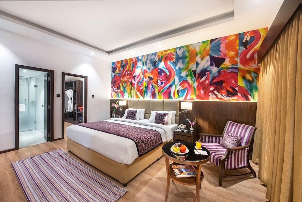 Royal Orchid Resort & Convention Centre