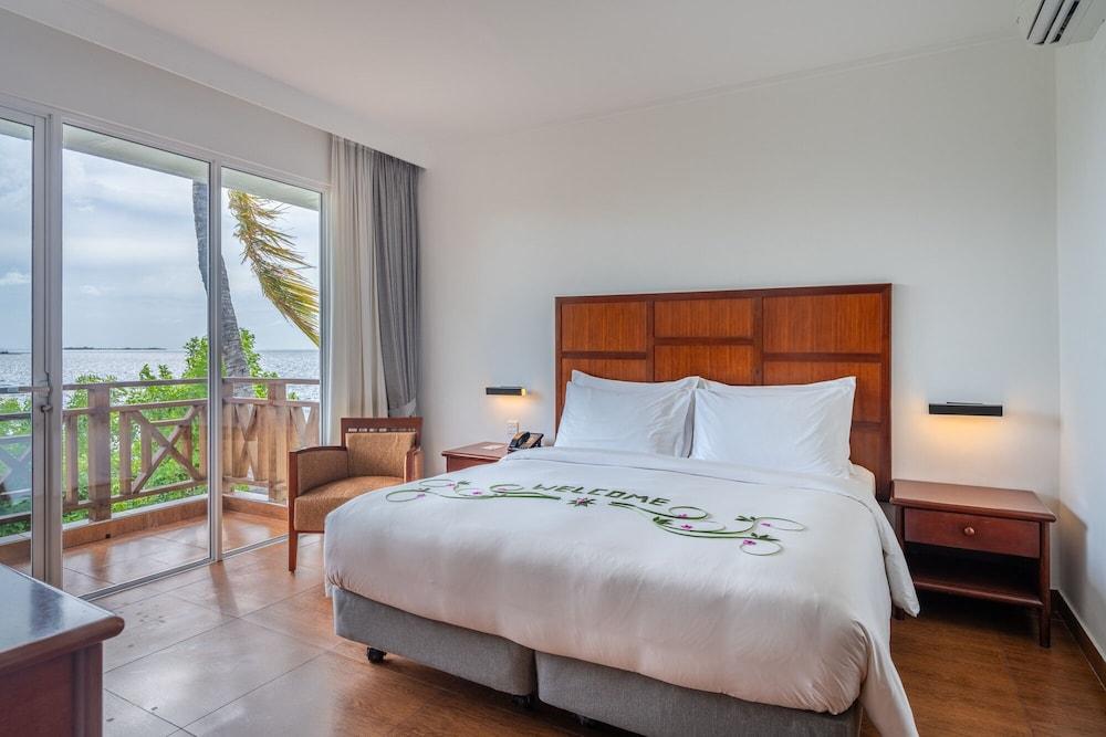 Hulhule Island Hotel