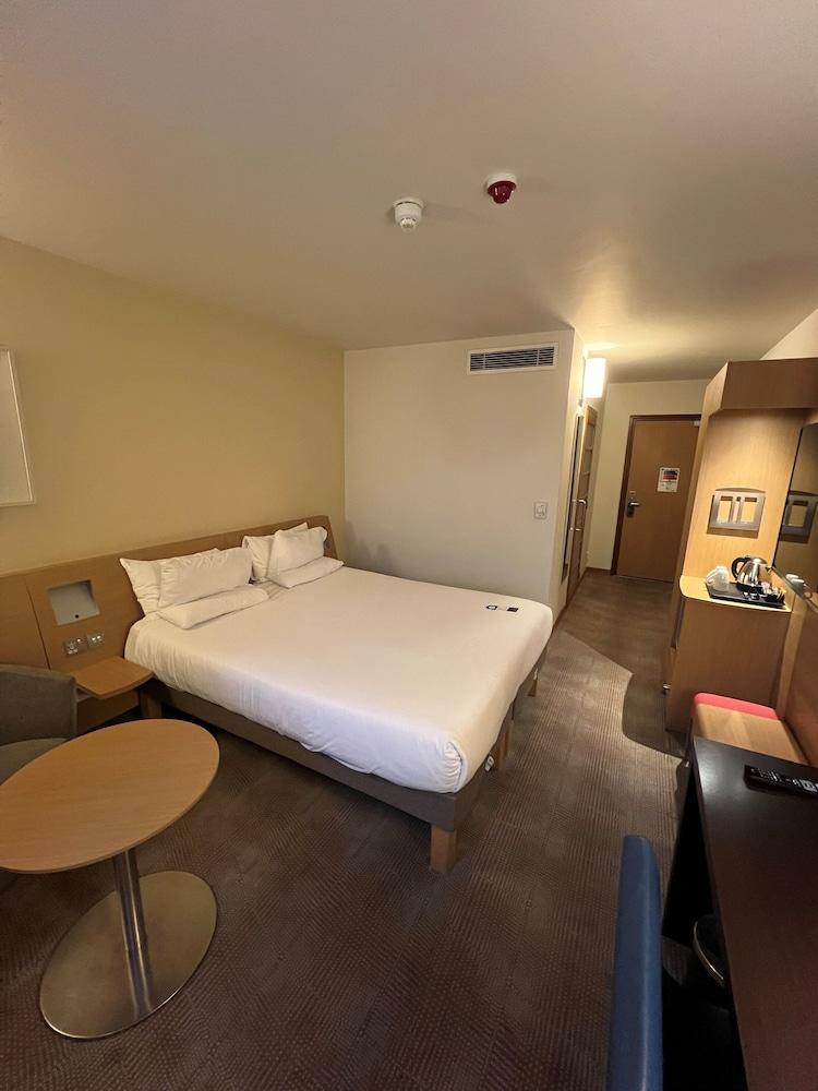 Novotel Reading Centre