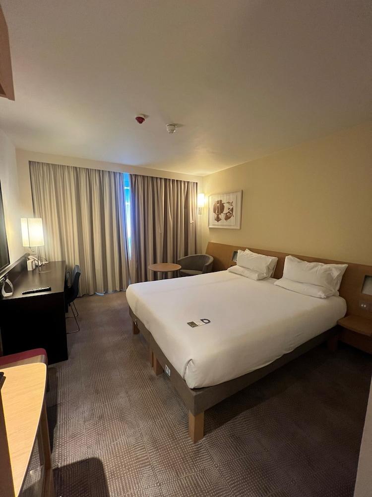 Novotel Reading Centre