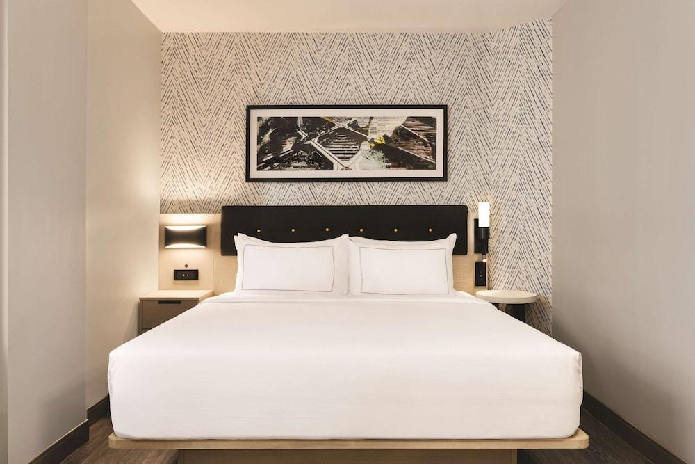 DoubleTree by Hilton New York Midtown Fifth Ave