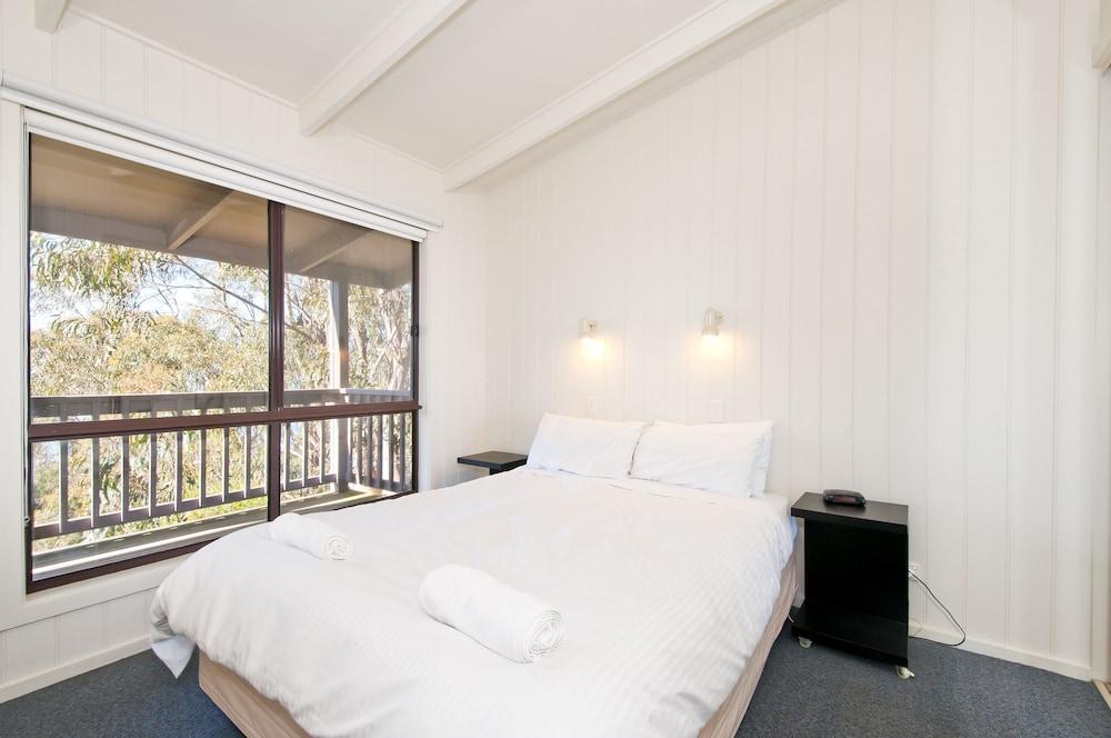 Beacon Point Ocean View Villas