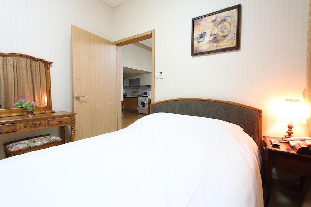 The Suite Place Serviced Residences