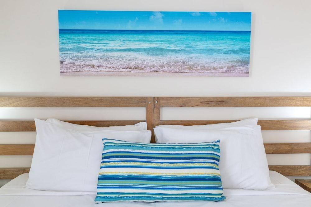 Meridian Port Douglas - Adults only