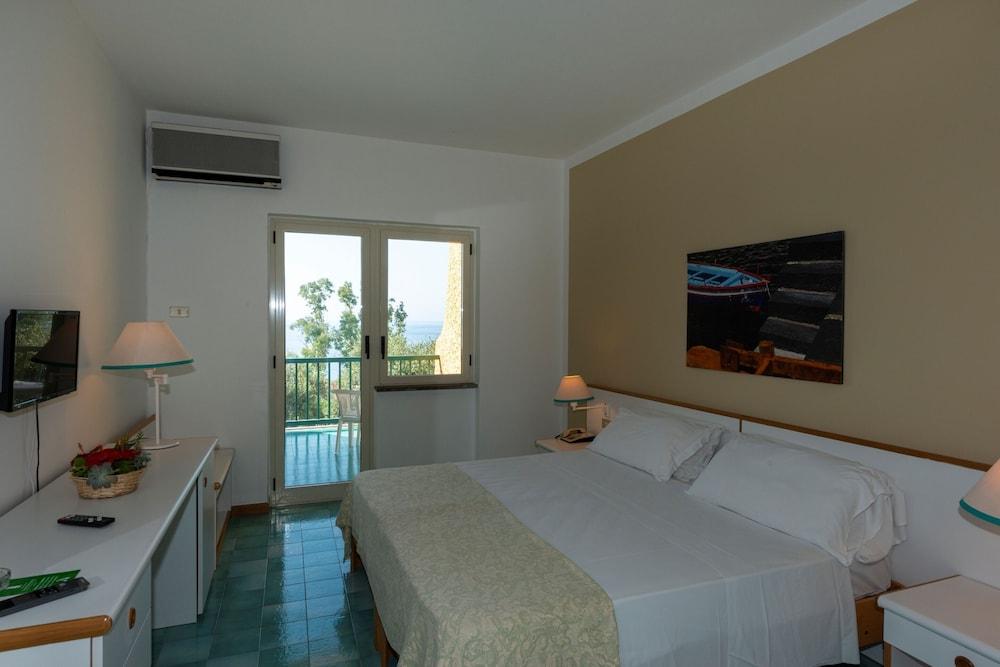 Torre Normanna Hotel