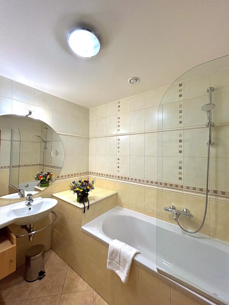 PRIMAVERA Hotel & Congress centre