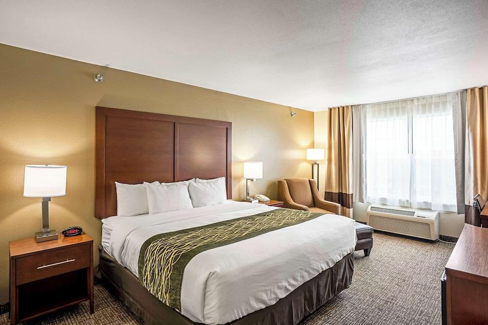 Comfort Inn & Suites Independence