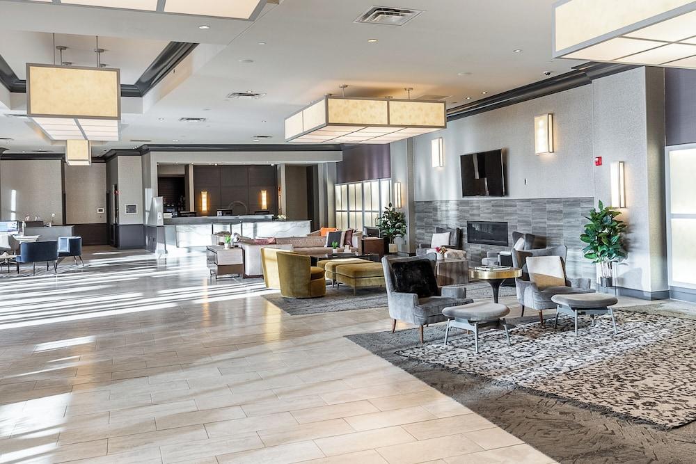 Hilton Promenade at Branson Landing