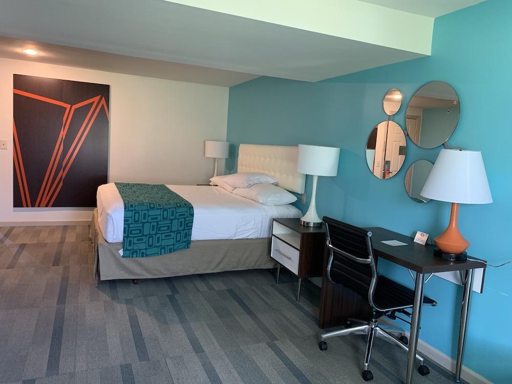 Howard Johnson by Wyndham Williamstown