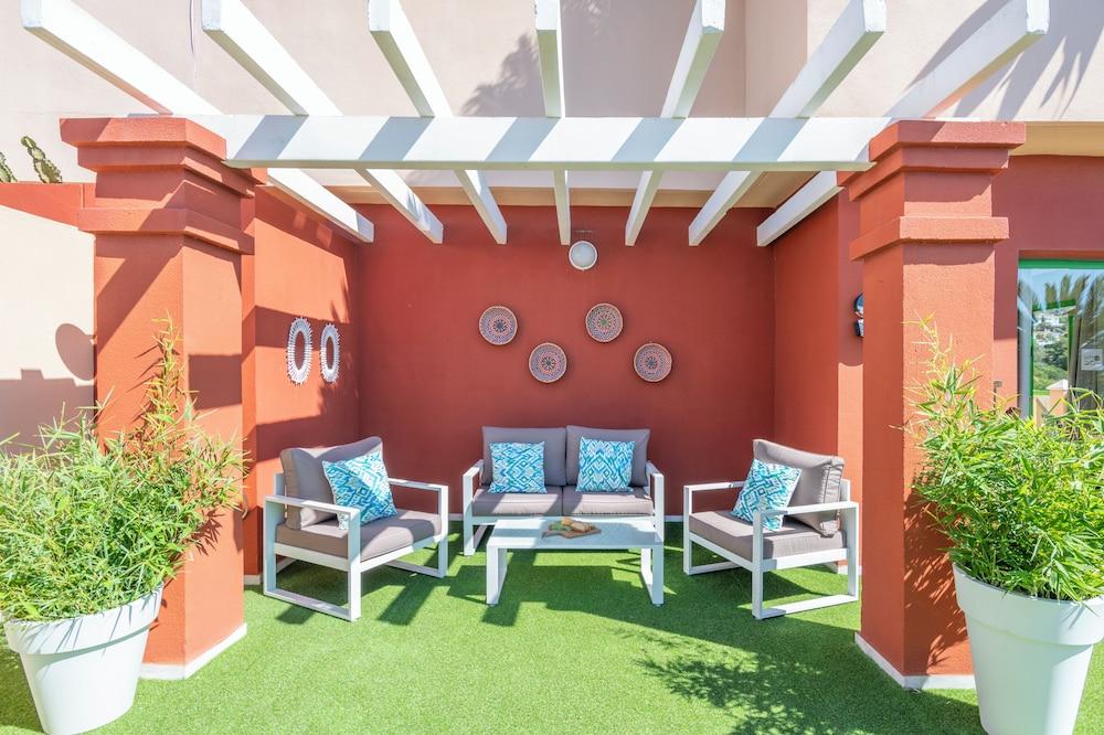 Holiday World RIWO - Teens Hotel