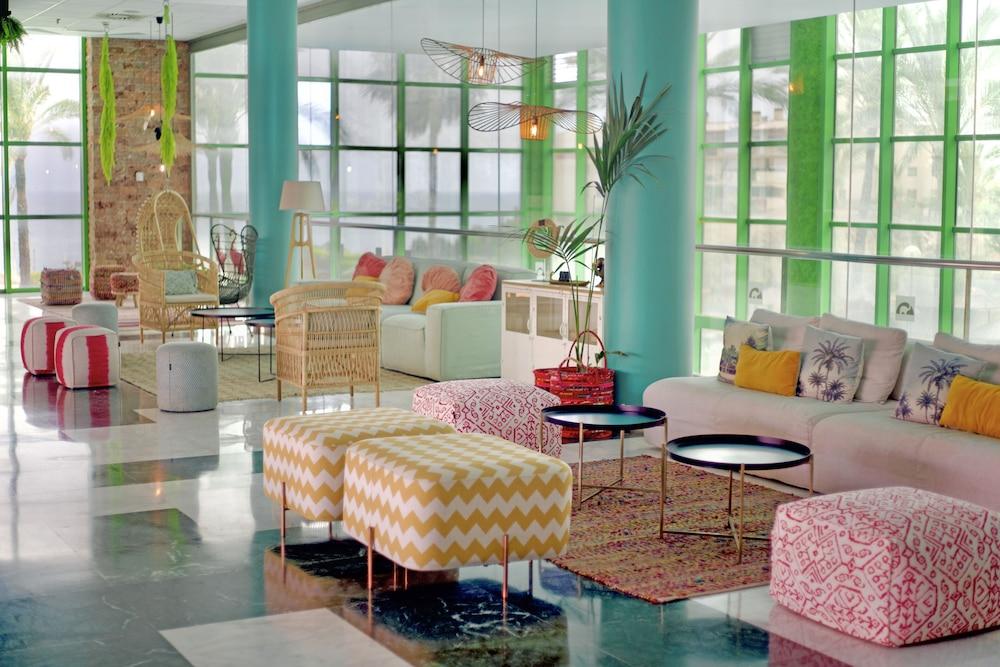 Holiday World RIWO - Teens Hotel