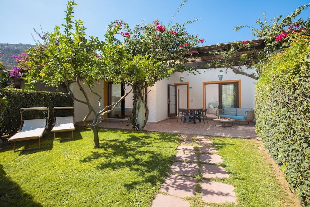 Cormoran Hotel & Residence