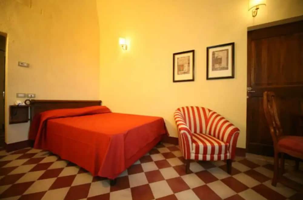 Il Chiostro del Carmine