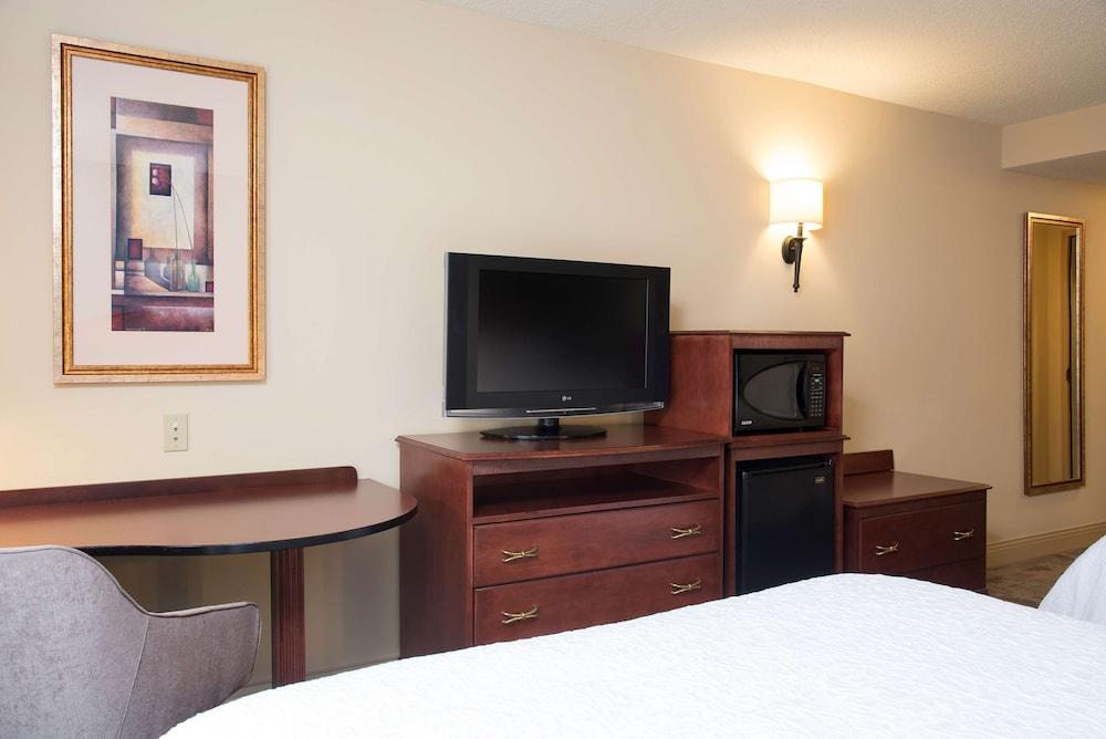 Hampton Inn & Suites Bloomington - Normal