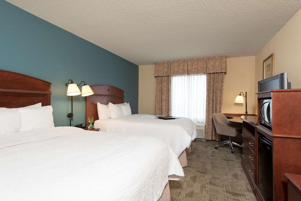 Hampton Inn & Suites Bloomington - Normal