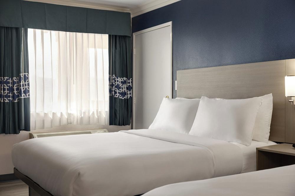 Quality Inn Lake Elsinore I-15