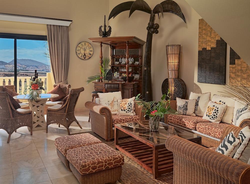 Royal Garden Villas & Spa