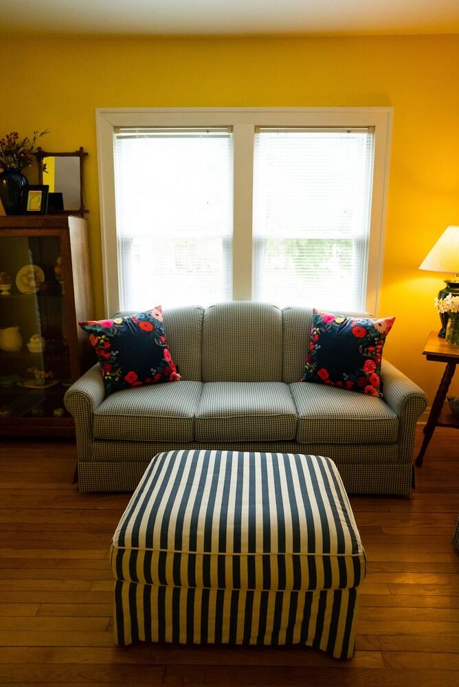 Garden Grove Bed and Breakfast