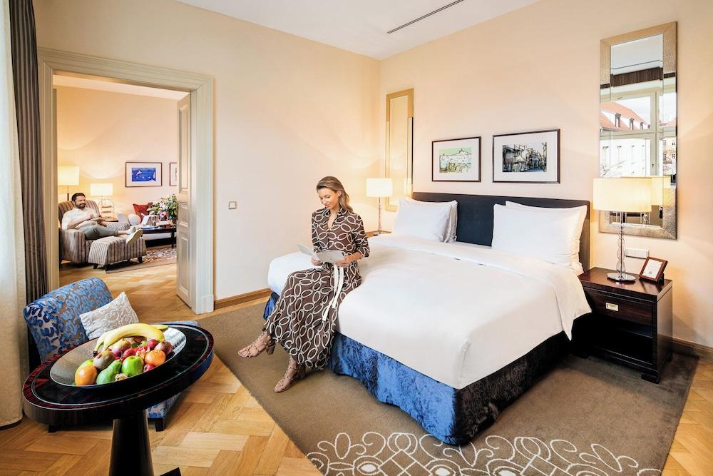 Mandarin Oriental, Prague