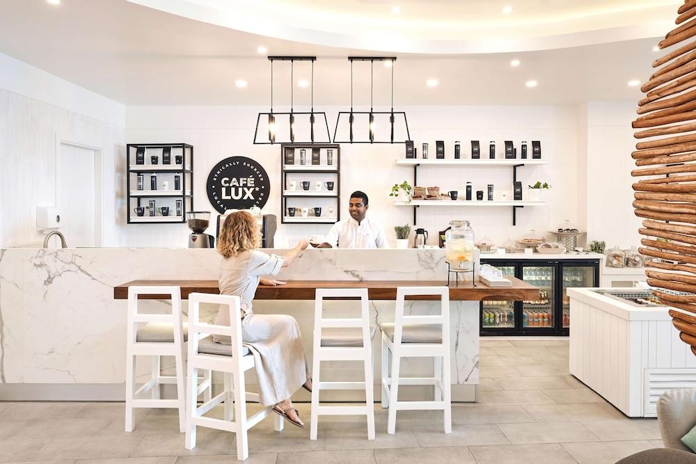 LUX* South Ari Atoll