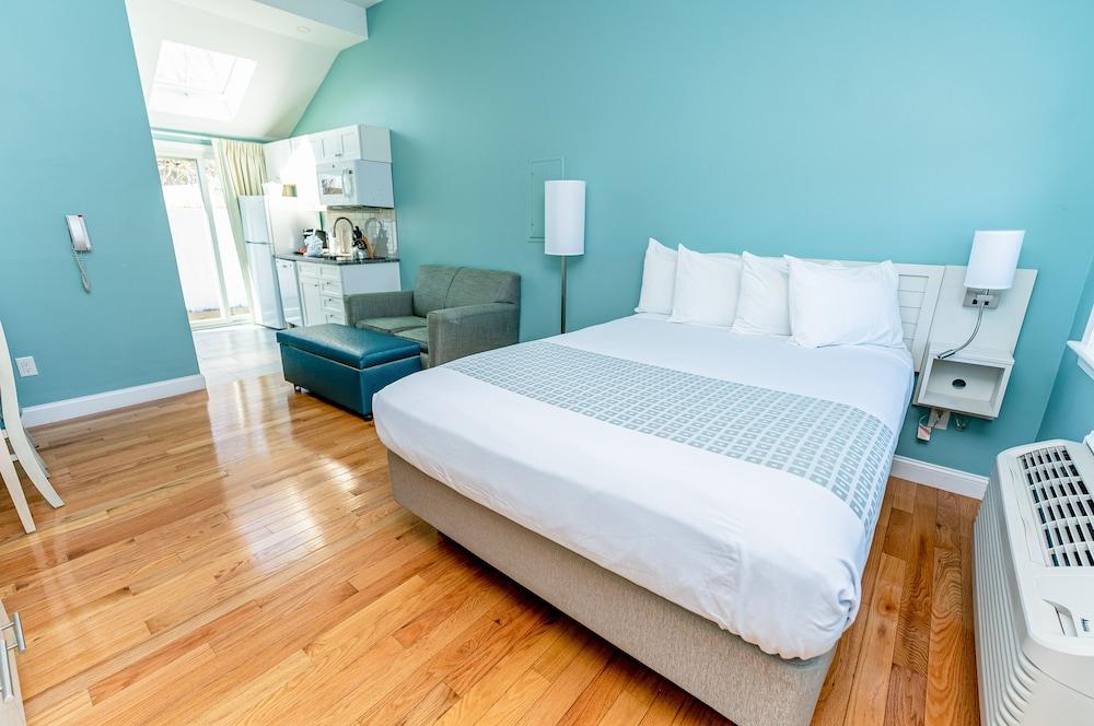 Edgewater Beach Resort, a VRI resort