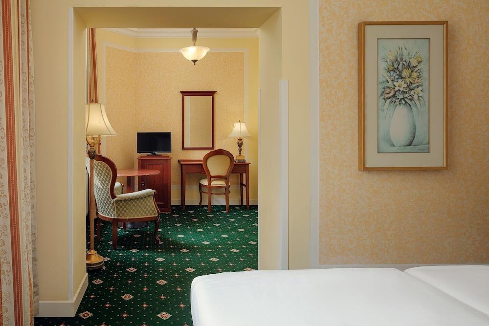 Humboldt Park Hotel And Spa