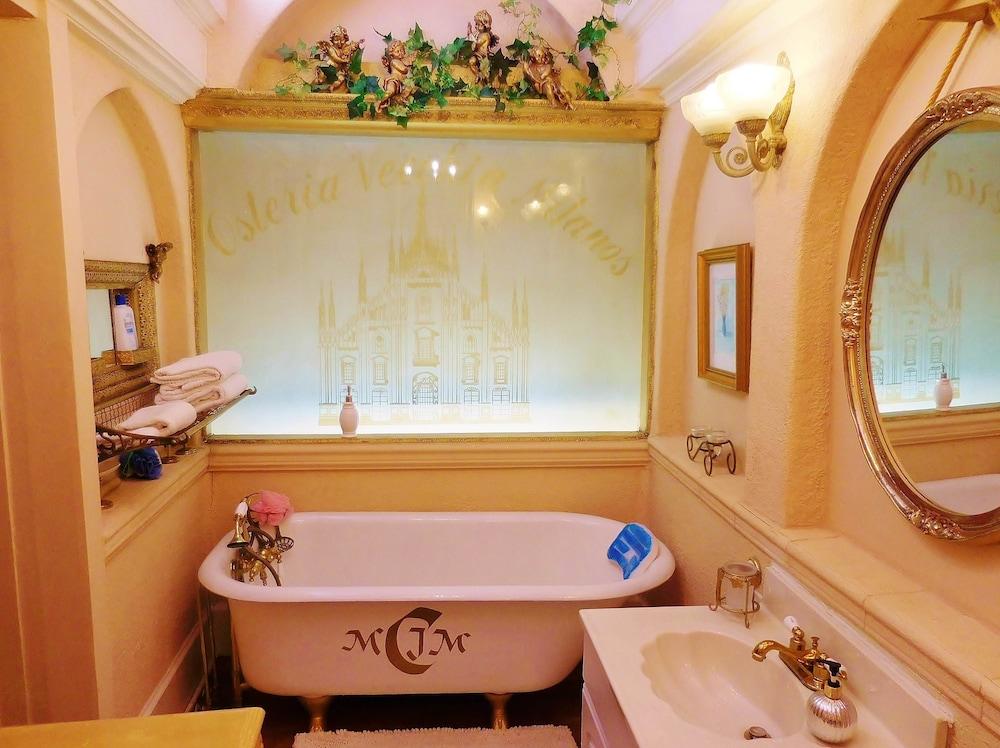 The Cottage Bed & Breakfast