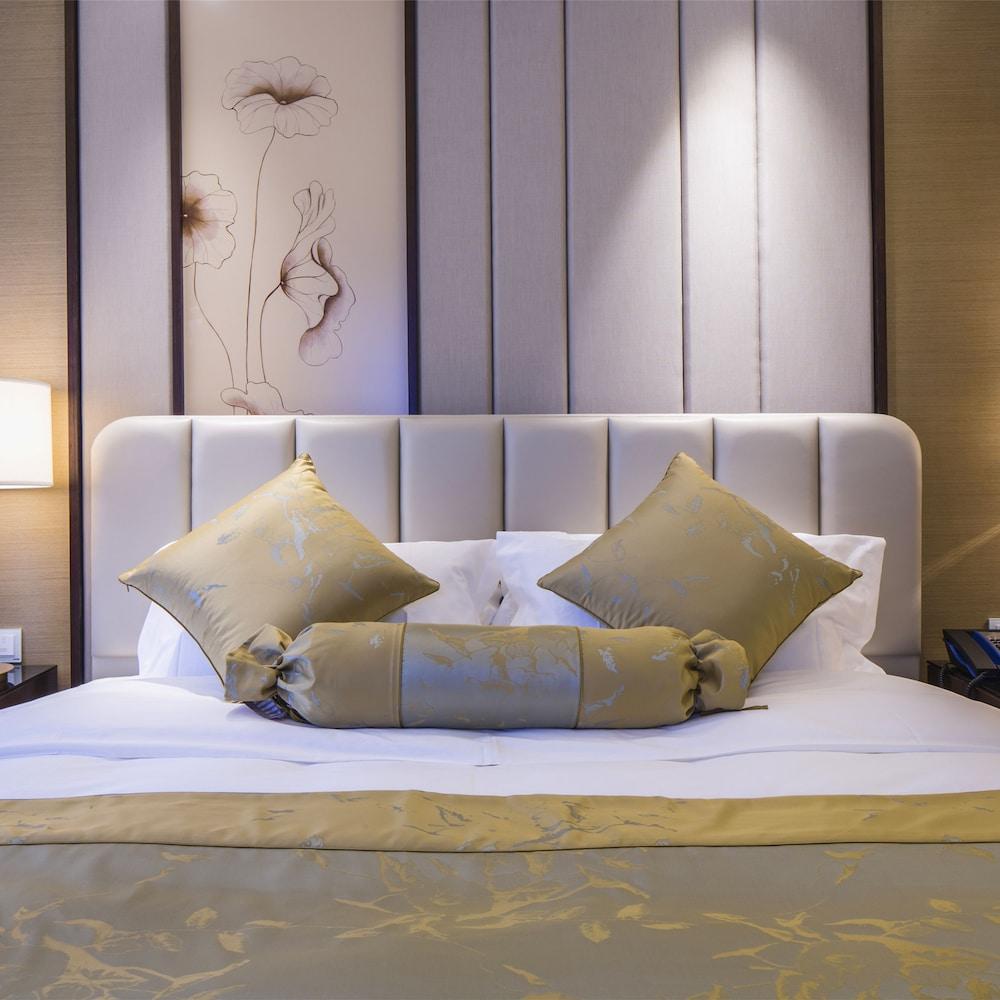 Howard Johnson Pearl Plaza Wuhan