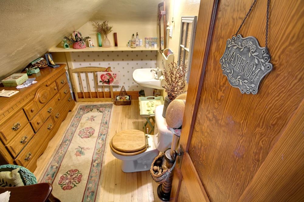 Cobblestone Bed and Breakfast