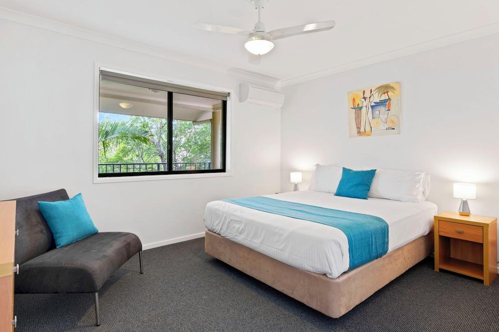 Arlia Sands Apartments