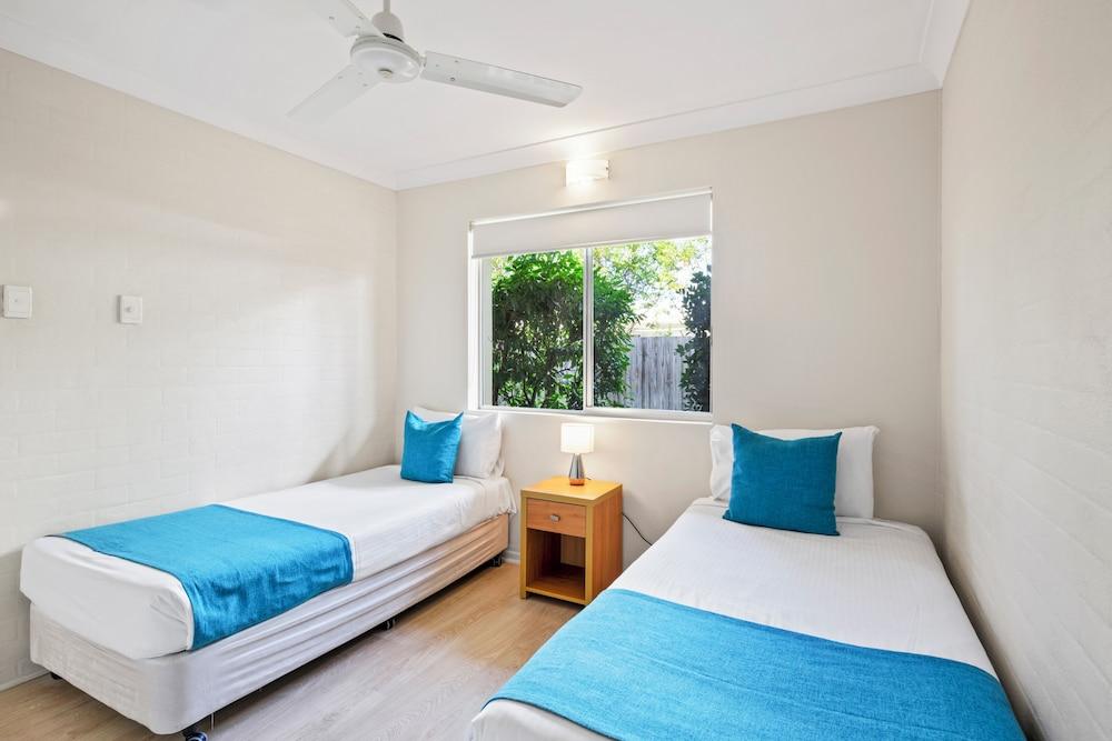 Arlia Sands Apartments