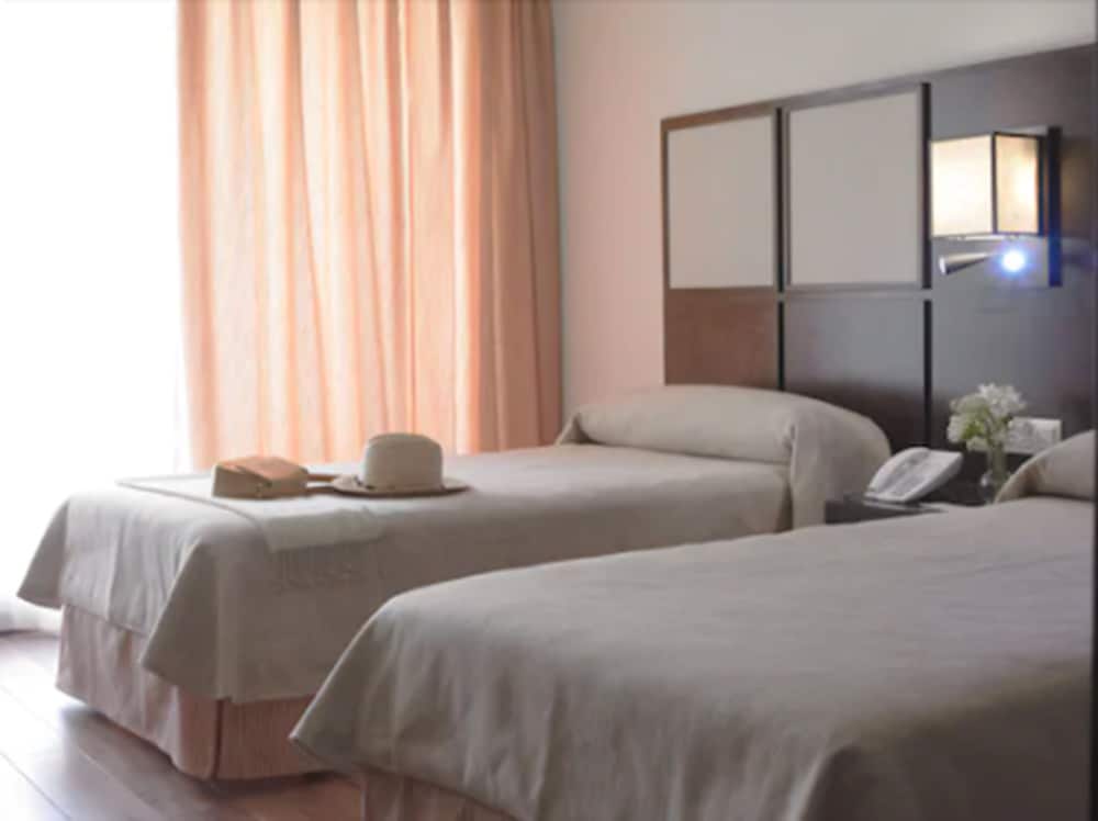 Hotel Isla de la Garena