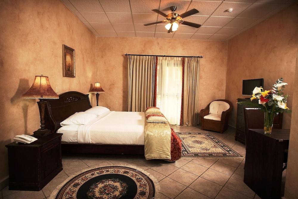 Valle Escondido Resort