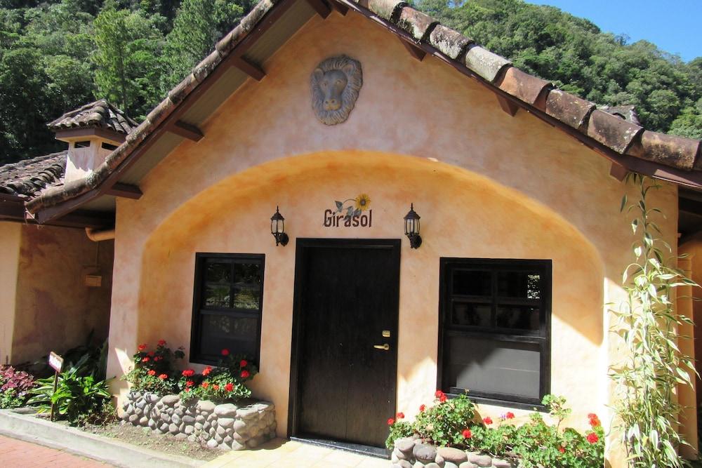 Valle Escondido Resort