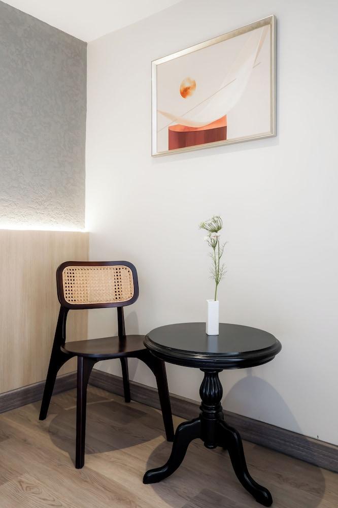 Cross Vibe Bangkok Srinakarin