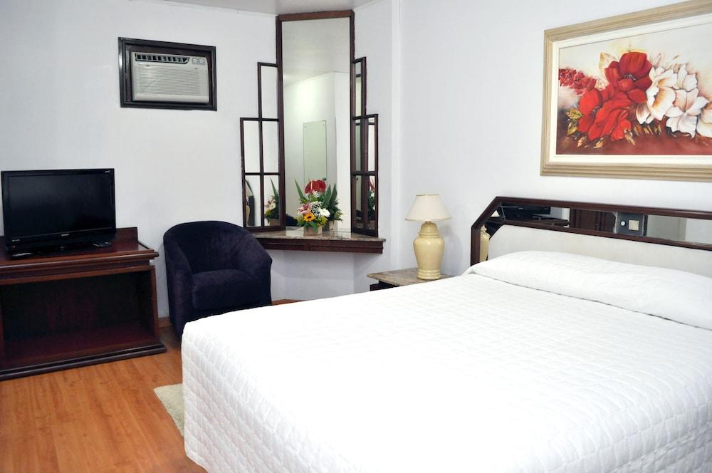 Caravelle Palace Hotel