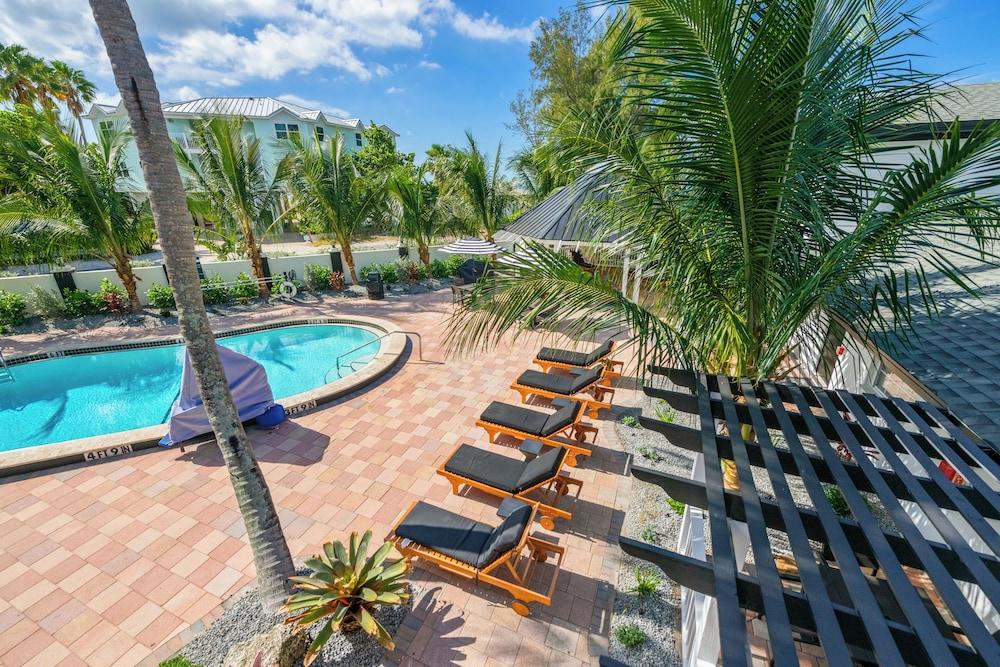 Tropic Isle at Anna Maria Island Inn