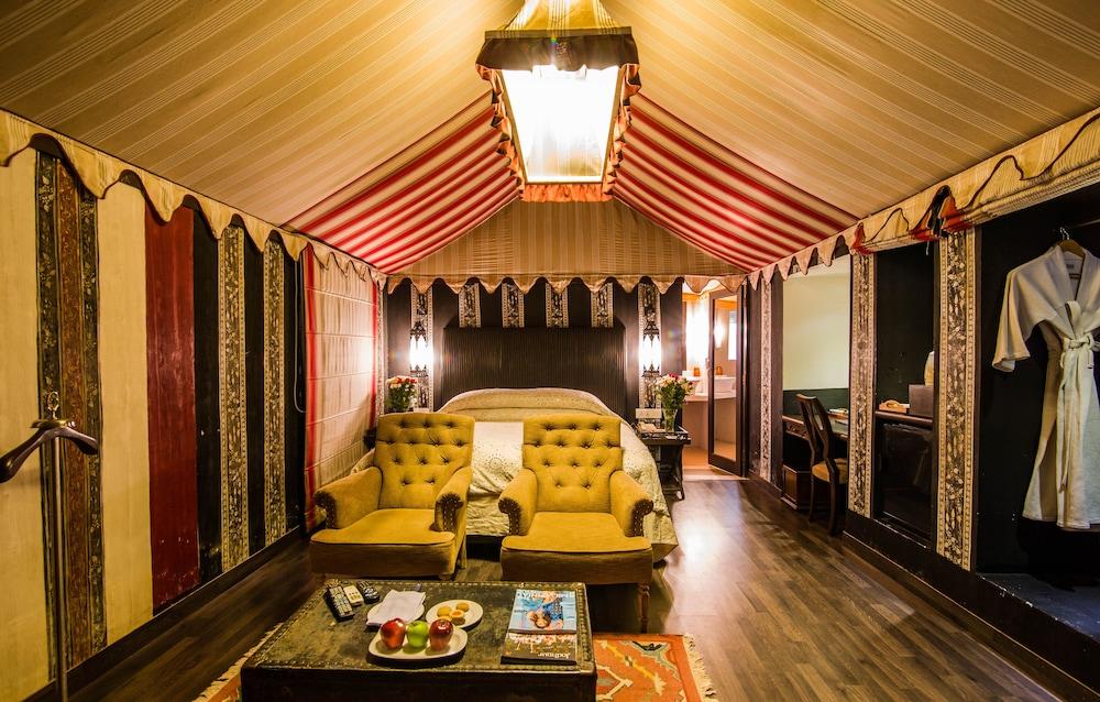 Ajit Bhawan - A Palace Resort