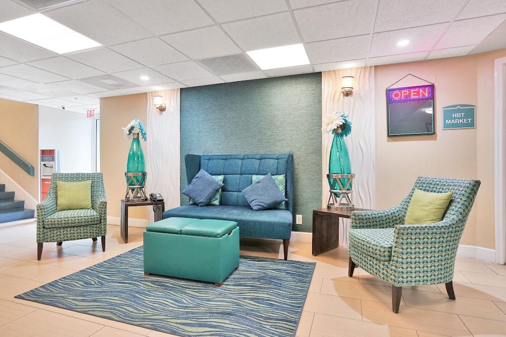 Hollywood Beach Tower