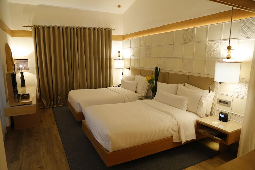 The Westin Sohna Resort & Spa